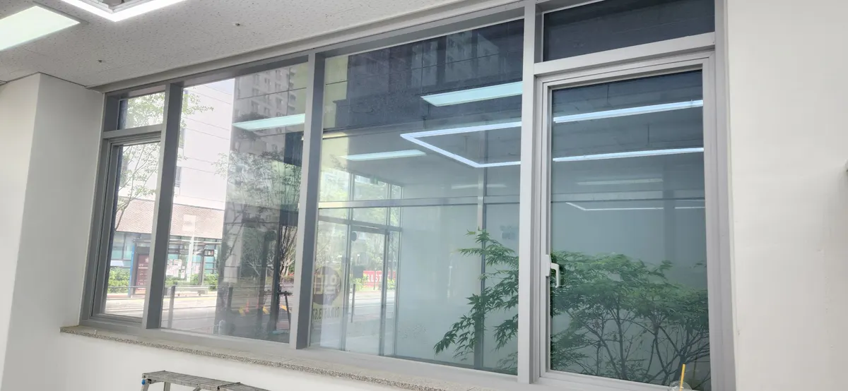 엠케이프라자 샷시 시공 전
