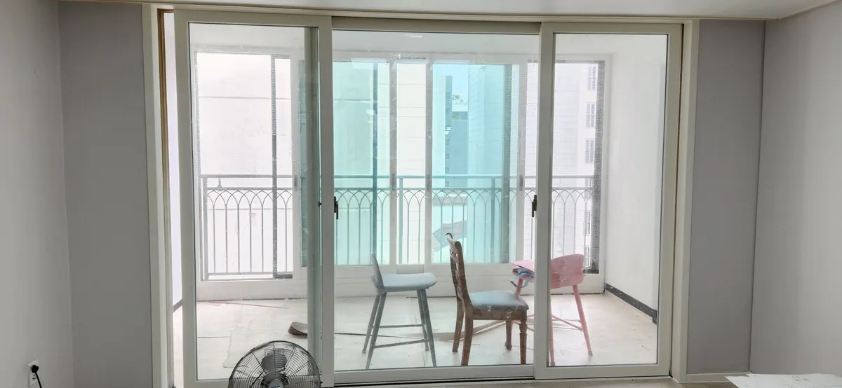 크림 아이보리 원톤 예시 사진 2